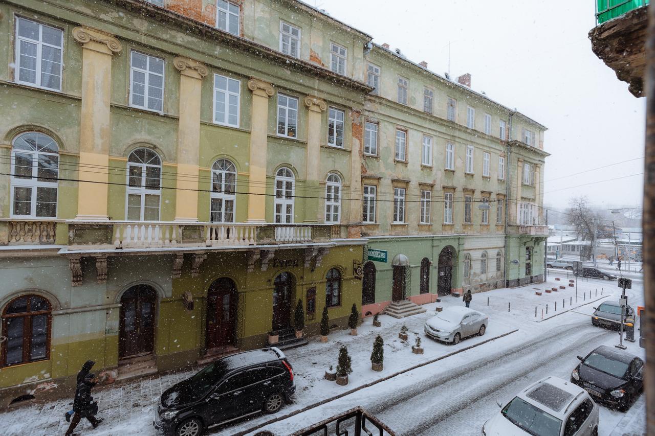 Apartments On Teatralna 26 Львов Экстерьер фото