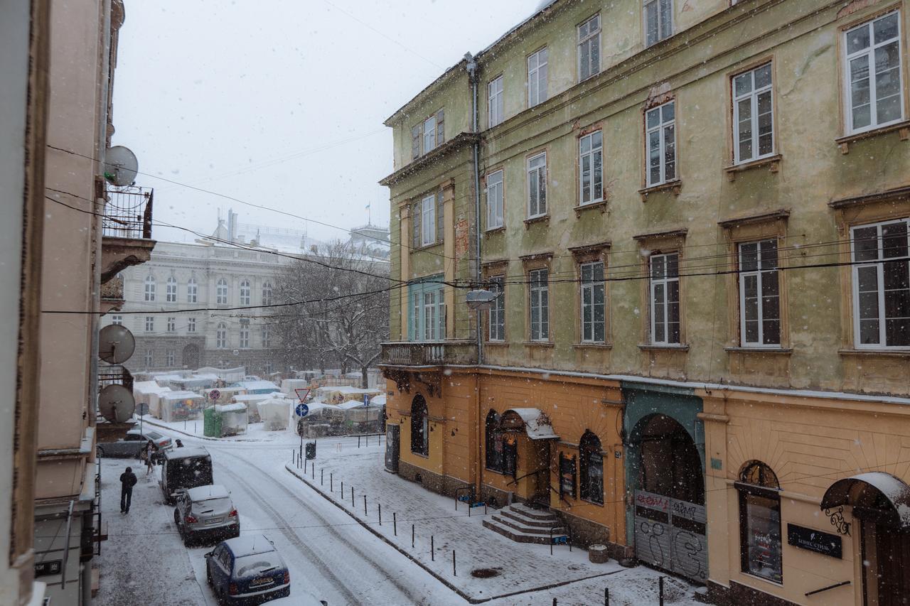 Apartments On Teatralna 26 Львов Экстерьер фото