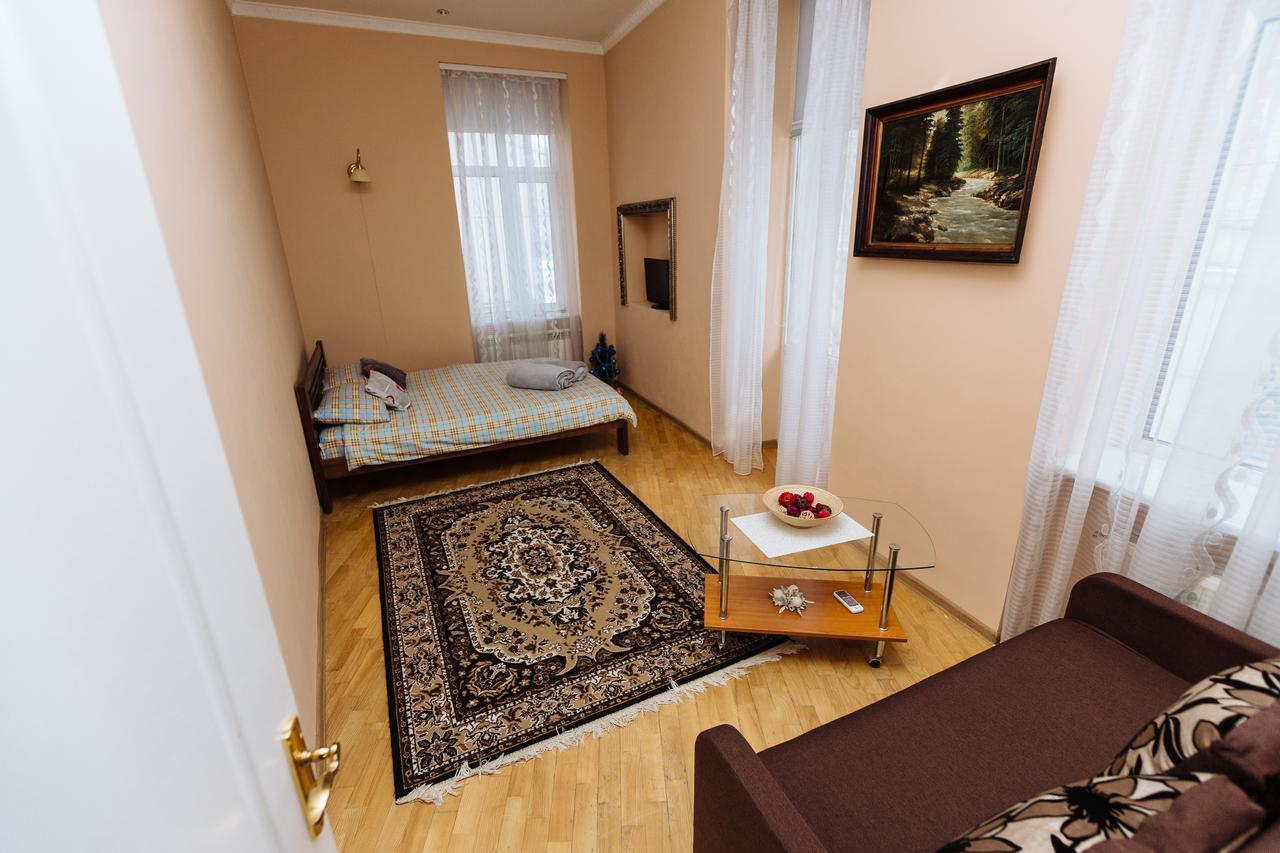 Apartments On Teatralna 26 Львов Экстерьер фото